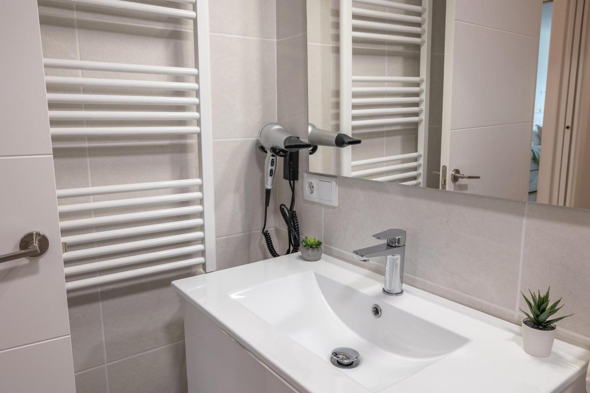 Ferienwohnung Tuapartamento El Mirador De Benjamin Pamplona Exterior foto