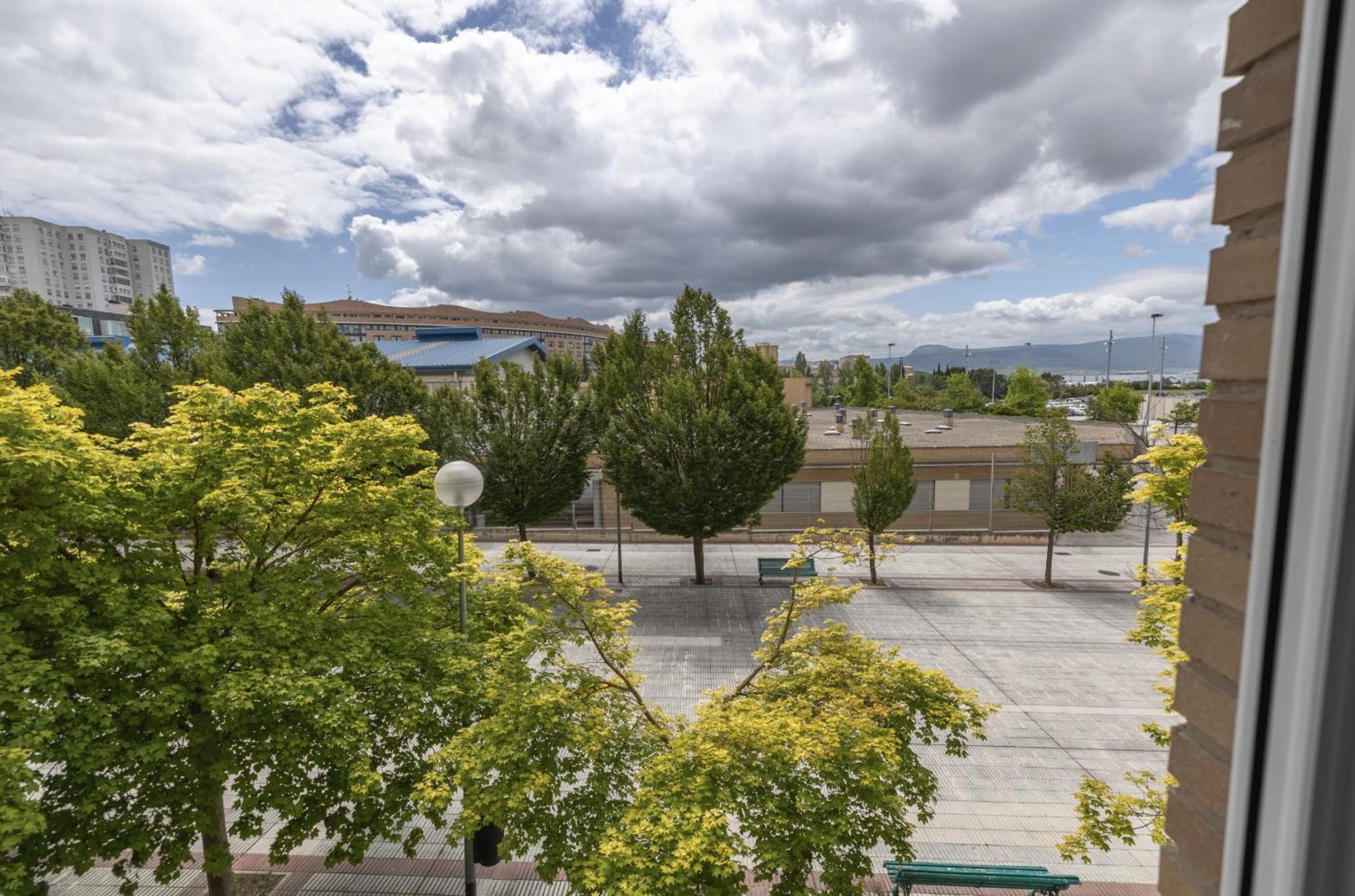 Ferienwohnung Tuapartamento El Mirador De Benjamin Pamplona Exterior foto